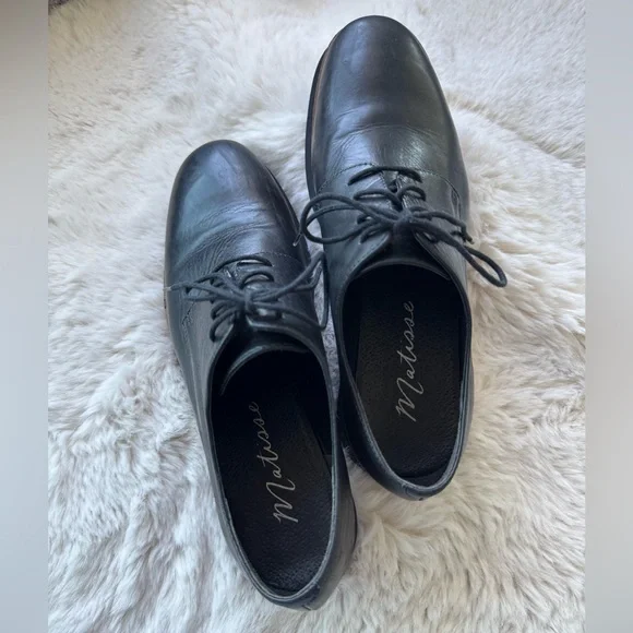Black Leather Platform Oxfords - Picture 4 of 7